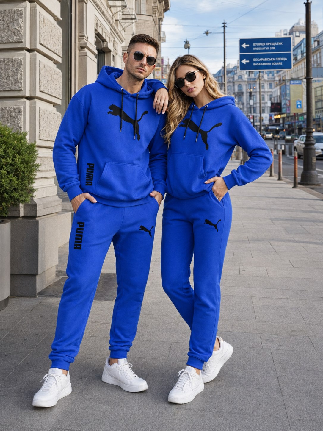 Спортивний костюм Puma кольору електрик, вигляд спереду
